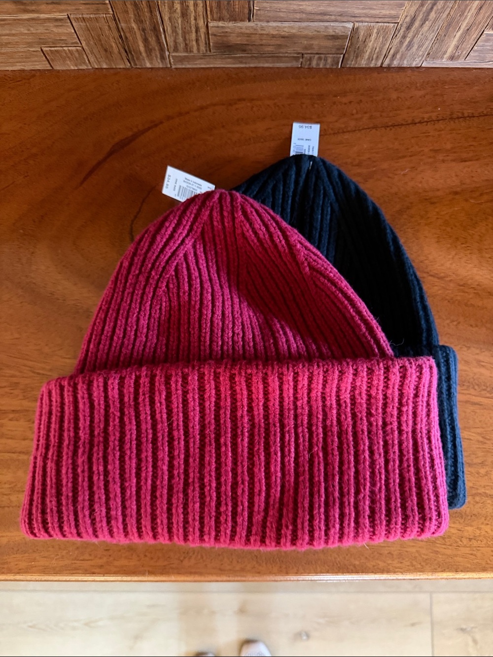 GAP Cash Soft Knit Beanie Duo - Red and Black